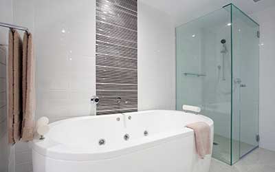 Modern-Bathroom-Tub-Shower